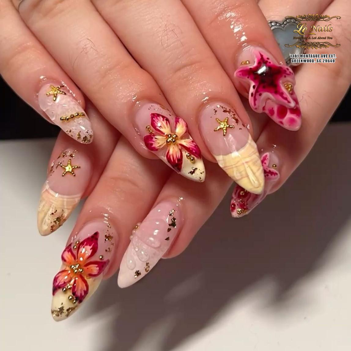 LE Nails logo